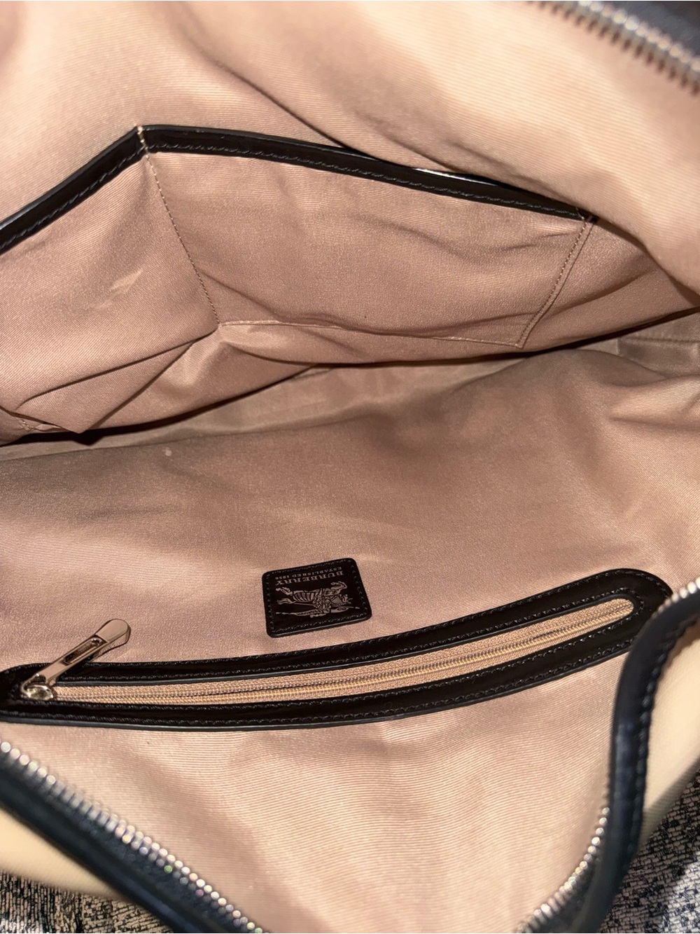 Burberry Beige Nova Check Hobo Shoulder Bag with Black Trim - Picture 7 of 12